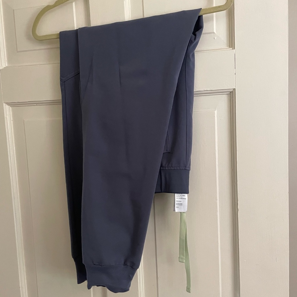 Figs scrub pants!